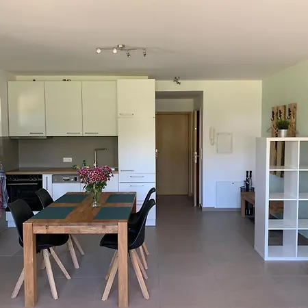 Idyllische 2-zimmer Mitten In Der 公寓 *