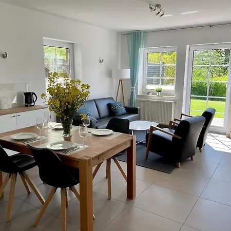 Idyllische 2-zimmer Mitten In Der 公寓 Lancken-Granitz